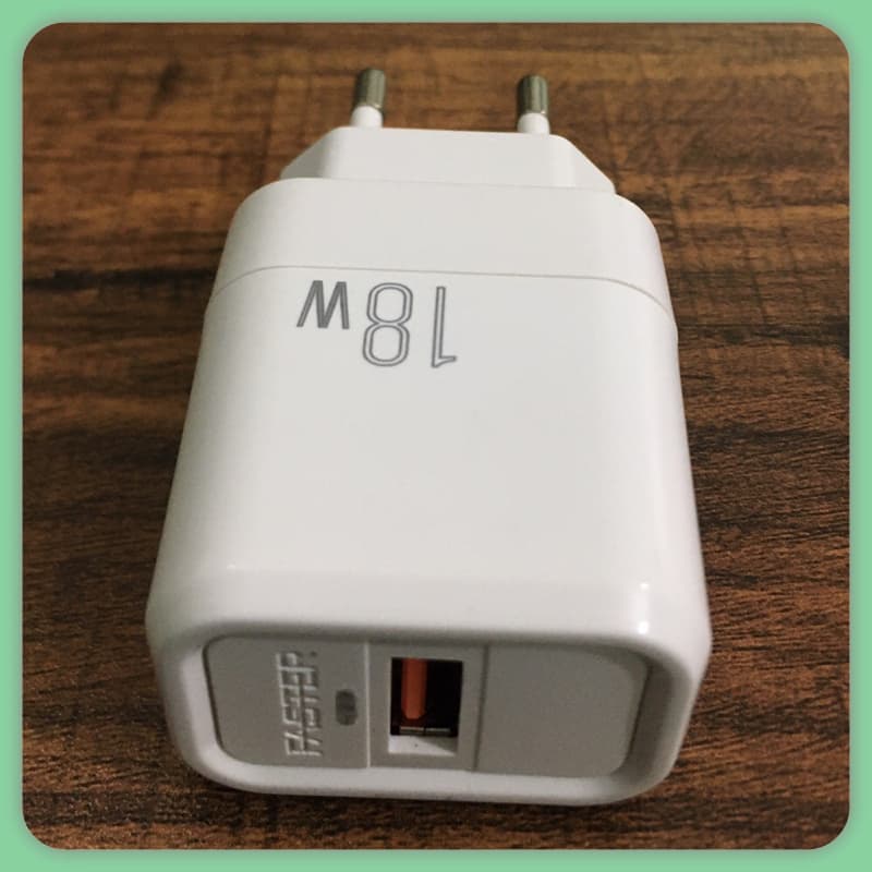 FASTER FC-58 Fast Charging Wall Adaptor 18W QC 3.0